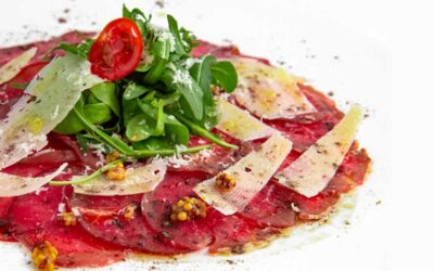 Carne cruda: fa bene o male alla salute?